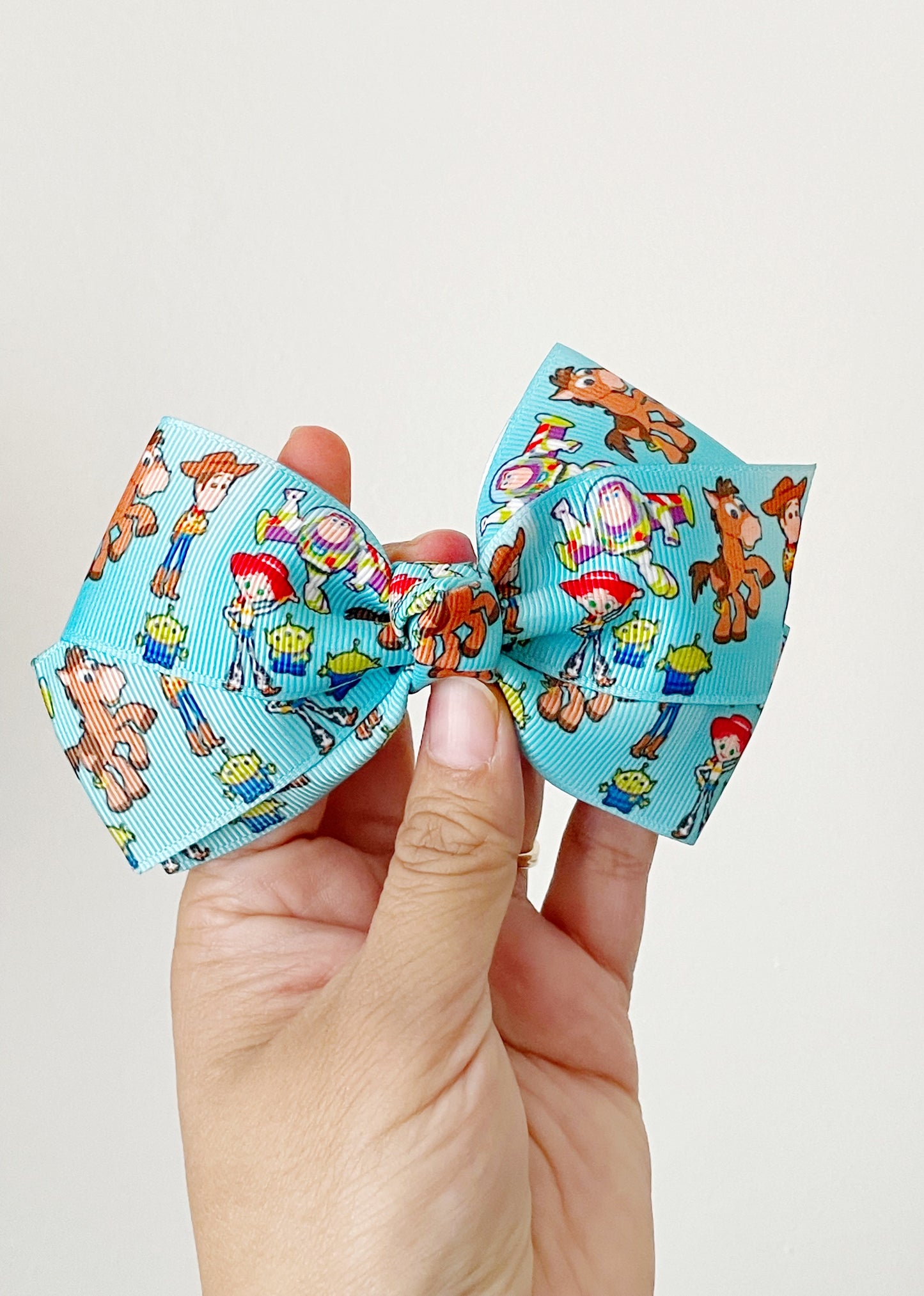 Toy Story Blue Ribbon Ribbon Clip