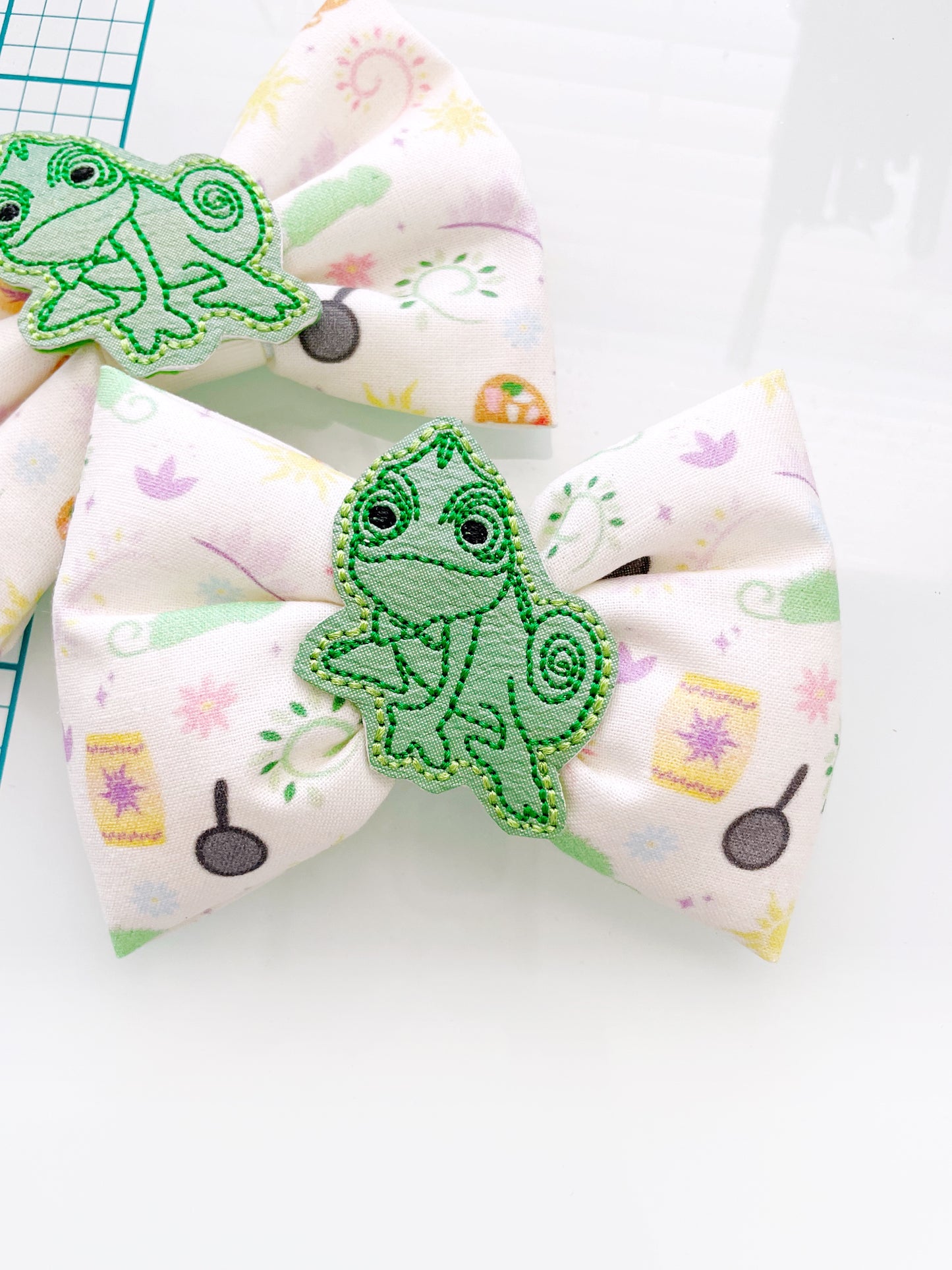 Pascal Tangled Hair Bow