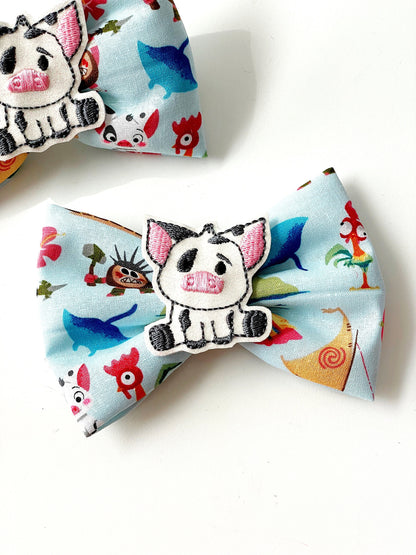 Moana Fabric Bow, Pua Moana Hair Bow, Disney World Hair Clip, Moana Hair Bow, Moana. Hair Clip, Disney Park Hair Bow, Pig Puffy Hair Bow