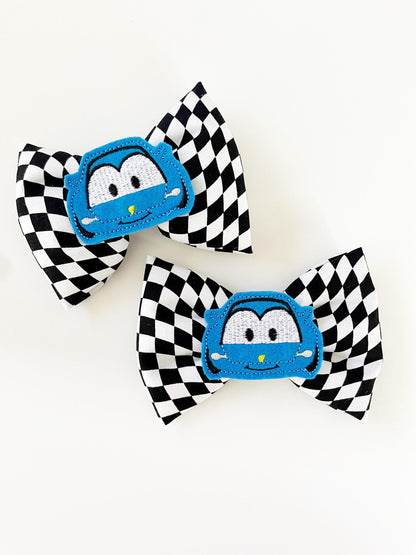 Sally Carrera Hair Bow, Cars Hair Bow, Disneyland Hair Clip, Racing Car Hair Bow, Cars Hair Clip, Disney Park Bow, Car Pixar Puffy Hair Bow